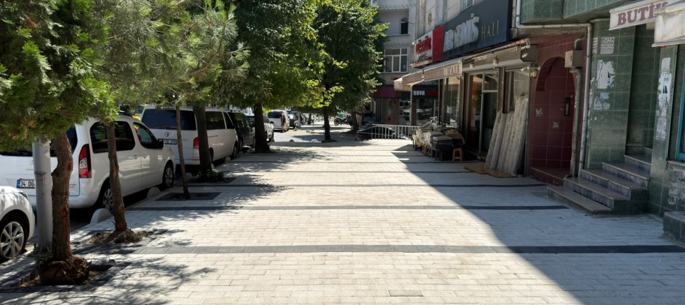 Sultangazi'de 75. Yıl Mahallesi Cumhuriyet Caddesi Prestij Kazanıyor