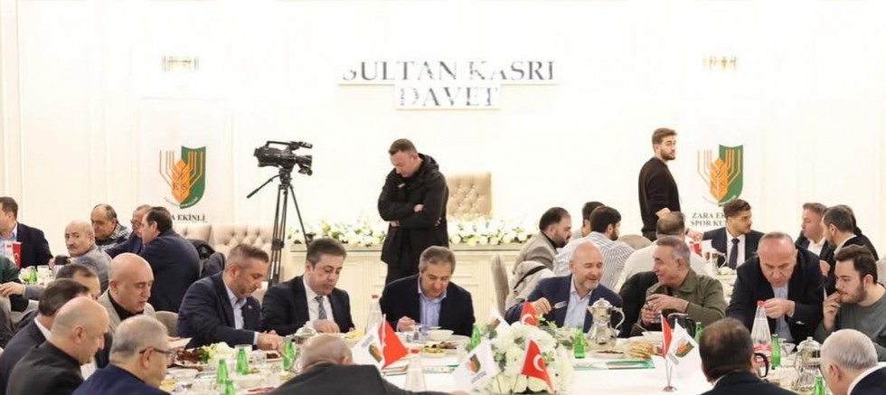 Sultangazi’de Birlik Sofrası: Fatih Sultan Mehmet Çiçek, Süleyman Soylu ve Abdurrahman Dursun Zara Ekinli Spor Kulübü İftarında Buluştu