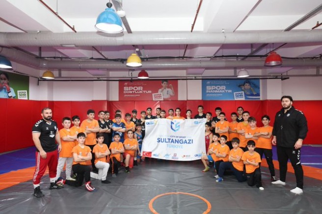 Sultangazi’de Güreşin Geleceği Yetişiyor