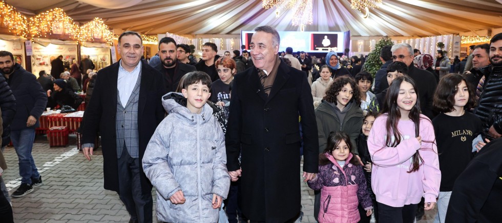 Sultangazi’de Ramazan Bereketi: Başkan Abdurrahman Dursun Vatandaşlarla Ramazan Çadırında Buluştu