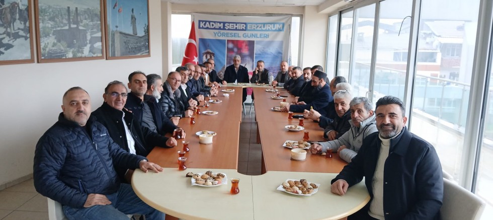 Sultangazi Erzurumlular Derneği’nde Bayramlaşma Programı Yoğun İlgi Gördü