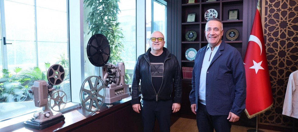 Sultangazi’ye Sinema Tarihi Müzesi Geliyor: Başkan Dursun ve Birol Güven Projeyi Değerlendirdi