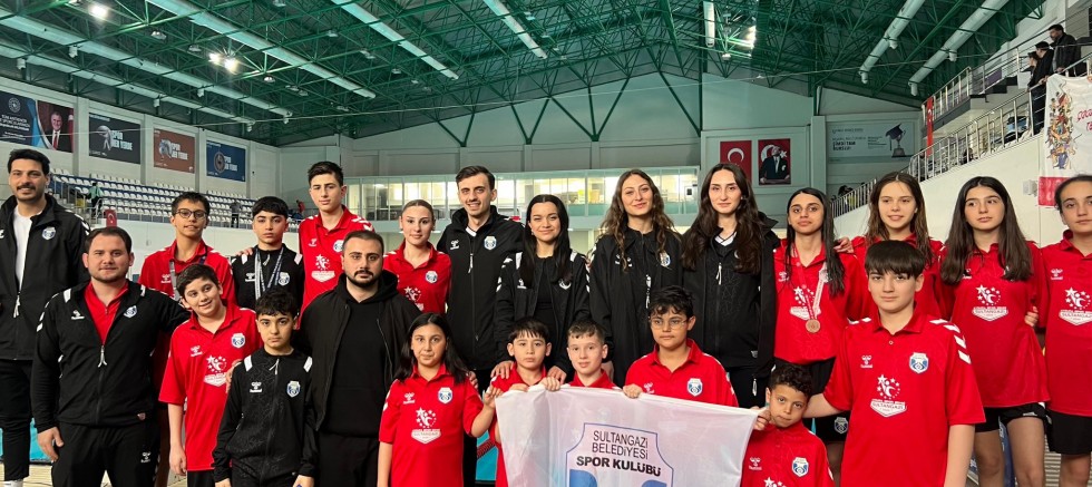 Sultangazi Yüzmede Tarih Yazdı: İlk Madalyalarımız Geldi! 