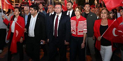 19 MAYIS COŞKUSU, GAZİOSMANPAŞA’DA SOKAKLARA TAŞTI