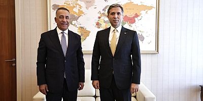 Abdurrahman Dursun, AK Parti Genel Başkan Yardımcısı Zafer Sırakaya ile Sultangazi Projelerini Görüştü