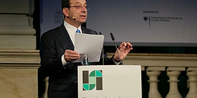 ADİL BİR DEMOKRASİ İÇİN’ KONULU PANELDE KONUŞTU