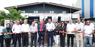 Adıyaman Dernekler Federasyonu Başkanı Hüseyin Sevinçtekin, İsmail Akkaya Anısına Düzenlenen Futbol Turnuvasına Katıldı