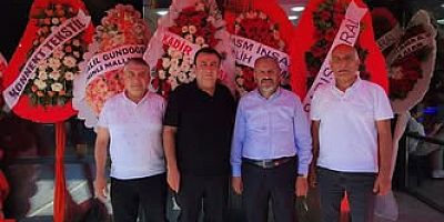 Adıyamanlı İş İnsanı Ömer Sekman'dan Sefaköy'de Yeni Yatırım: MOGAF Metropark AVM'de Açıldı