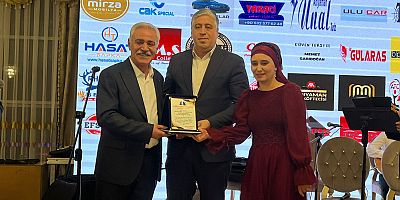 Ahmet Salmış, Haşim ve Gülistan Tokdemir’in 4. Albüm Lansmanına Katılarak Sanata Verdiği Önemi Gösterdi