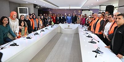 AK Parti Gaziosmanpaşa’da Türkiye Yüzyılı Buluşmaları: Bakan Kacır Teşkilat Mensuplarıyla Bir Araya Geldi