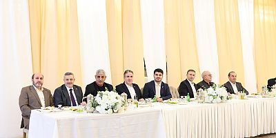 AK Parti Sultangazi Gençlik Kolları Başkanı Yıldız, Erzurum Dostluk Grubu ile Buluştu