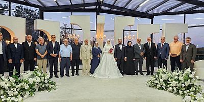 AK Parti Sultangazi İlçe Başkanı İmdat Kamacı, Bünyamin ve Zehra Çiftinin Nikâh Törenine Katıldı