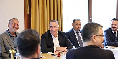 AK Parti Sultangazi İlçe Başkanı Kamacı, Sürücü Kursu Temsilcileriyle Bir Araya Geldi