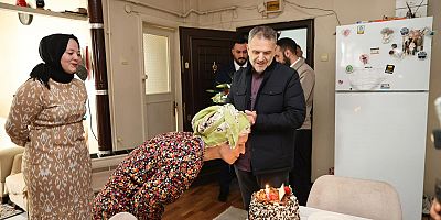 Akın’dan kanseri yenen vatandaşa sürpriz