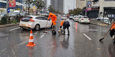 AKOM ALARMDA, OLUMSUZLUKLARA ANINDA MÜDAHALE EDİLİYOR