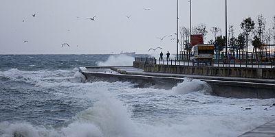 AKOM'dan kuvvetli yağış ve fırtına uyarısı