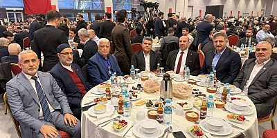 Altılı Masa Yenikapı’da Aynı İftar Sofrasında Buluştu