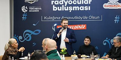 Arnavutköy’de Radyo Günü Buluşması: Ünlü Radyo Programcıları Karaburun’da Bir Araya Geldi