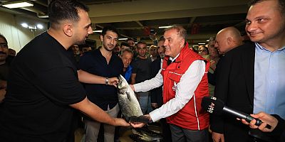 ASLAN, BALIKÇI ESNAFI İLE “VİRA BİSMİLLAH” DEDİ 