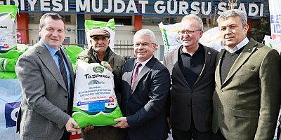 Atalık’ın katılımıyla Kuru Fasulye ve Nohut Tohumu Dağıtım Töreni yapıldı