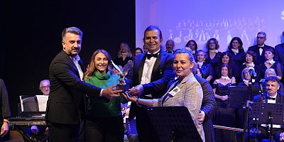 Atatürk sevdiği şarkılarla Kartal’da anıldı