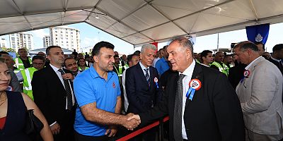 ATIKLARI GERİ DÖNÜŞTÜREN ÇEVRECİ TESİS: İETT’NİN 19. GARAJI KURTKÖY’DE AÇILDI 