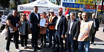 Av. Ali Acar, Emeklilikte Adalet Derneği Standını Ziyaret Etti: 