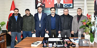 Av. Ali Acar ve beraberindeki heyet, CHP Sultangazi İlçe Başkanlığı’nı ziyaret etti.