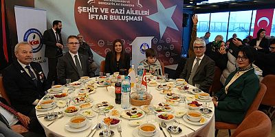 AVCILAR’DA ŞEHİT VE GAZİ AİLELERİYLE İFTAR SOFRASINDA BULUŞULDU