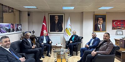 Bağımsız Türkiye Partisi'nde (BTP)  bayramlaşma trafiği vardı.