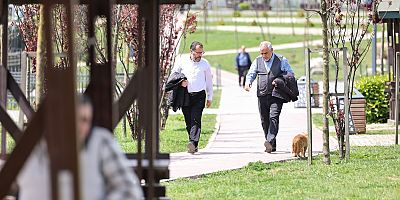 Bahar Sultangazi’de Renklerle Geldi! Fazlı Hayırlıoğlu Parkı Komşularını Bekliyor