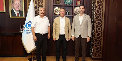 Başkan Abdurrahman Dursun, MHP Sultangazi İlçe Başkanı Yakup Bildik'i Ağırladı
