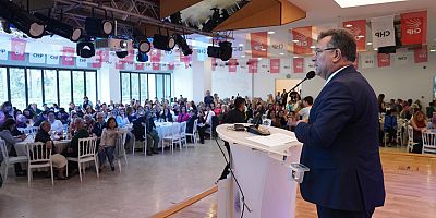 BAŞKAN AKSU; ANNE, AİLEYİ VE TOPLUMU ŞEKİLLENDİRENDİR  