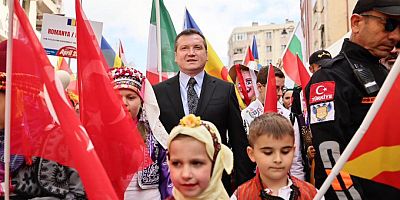 Başkan Balcıoğlu: Barış çocuklarla mümkündür, kardeşlik çocuklarla büyür