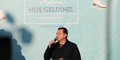 Başkan Balcıoğlu, Çocuklar için Ücretsiz Buz Pistinin Açılışını Gerçekleştirdi