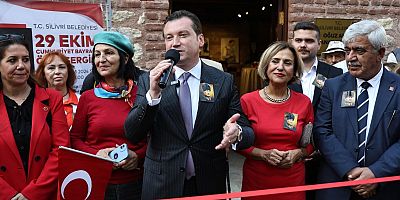 Başkan Balcıoğlu, Cumhuriyet Sergisinin Açılışını Gerçekleştirdi