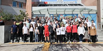 Başkan Balcıoğlu, eğitimde ve sporda başarılı olan gençlere ödüllerini verdi