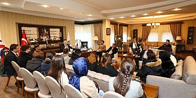 Başkan Balcıoğlu, İstanbul Rumeli Üniversitesi Siyaset Bilimi ve Kamu Yönetimi Bölümü öğrencilerini ağırladı