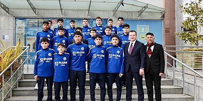 Başkan Balcıoğlu, Mimarsinan Spor Kulübü’nü Yalova’ya uğurladı