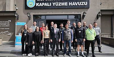 Başkan Balcıoğlu, Naim Süleymanoğlu Spor Tesisleri Kapalı Yüzme Havuzunu ziyaret etti