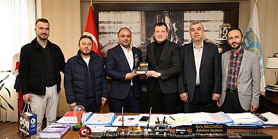 Başkan Balcıoğlu, Özgür İnamoğlu’nu Makamında Misafir Etti