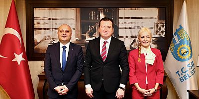 Başkan Balcıoğlu, Silivri Halkbank E5 Şubesi Yöneticilerini Makamında Ağırladı