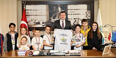 Başkan Balcıoğlu, Tenis Kulübü’nü ağırladı