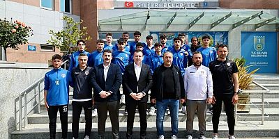 Başkan Balcıoğlu, U17 takımını misafir etti