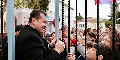 Başkan Bora Balcıoğlu, Piri Mehmet Paşa İlkokulu’nda Çocuklarla Buluştu