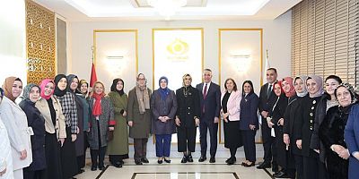 “Başkan Dursun, Kadın Kolları Başkanlarını Sultangazi’de Ağırladı”