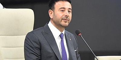 Başkan Rıza Akpolat'tan Ahmet Özer’in gözaltına alınmasına tepki