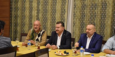 Başkan Yılmaz ve Genel Sekreter Küçükkaptan “İstanbul Medya” üyeleriyle bir araya geldiler..