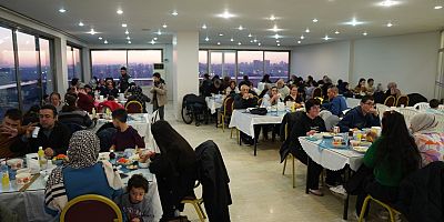 Bayrampaşa Belediyesi, engelli vatandaşları ve ailelerini iftar yemeğinde buluşturdu.