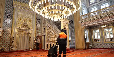Bayrampaşa’da camiler Ramazan’a hazırlanıyor